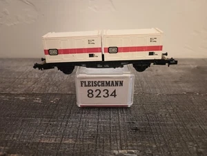N Scale Fleischmann - 8234 - Flatcar, 4-Wheel, Container - Deutsche Bahn - Picture 1 of 6