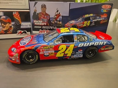 2007 #24 Jeff Gordon Dupont Twin 125 Win 1 24 Motorsports Authentics Diecast - Image 1 of 4