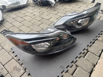 Frontscheinwerfer Ford Focus BM51-13005-LB Xenon Ein Stück (Rechts oder Links) - Bild 1 von 4