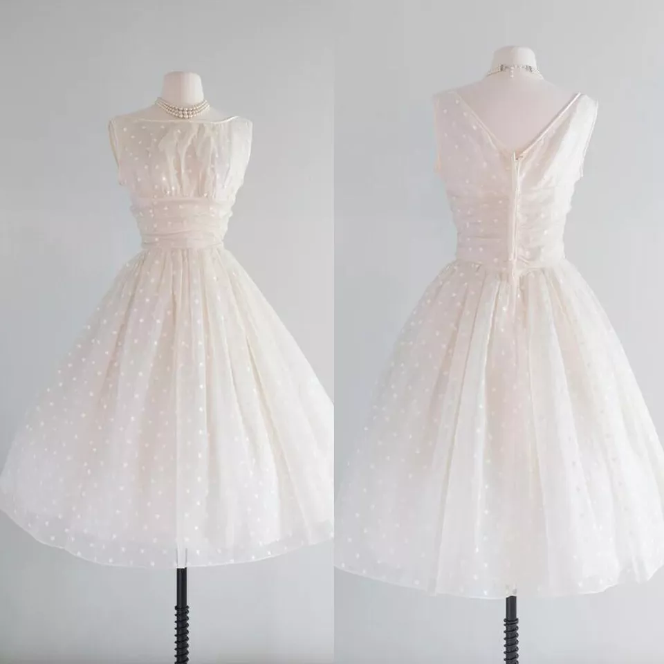 Short Wedding Dresses Vintage Tea Length Sleeves 1950s A Line Retro Bridal Gowns - Image 1 of 4