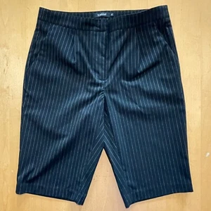 Schwarze Shorts Nadelstreifen von b. young Gr. 38 Diana pinstriped shorts - Bild 1 von 7