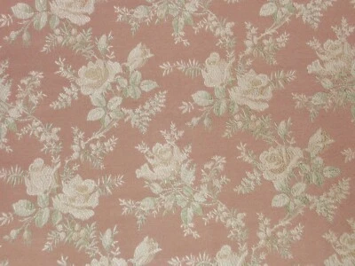 Kravet Couture, Rosa Escalada, Floral Damasco Brocado Jacquard, Por Mano, Color Camafeo Foto 1 de 2