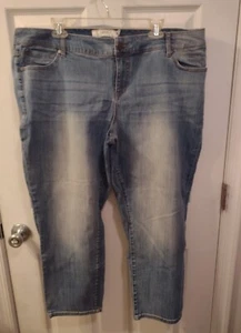 Torrid Denim Blue Jeans Light Wash Tapered Ankles RN 120684 Size 20 - Picture 1 of 3