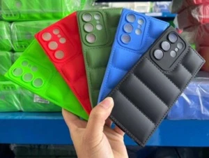 Pufferhülle 2024 für Samsung S23 Ultra Trendy Daunenjacke Softcover olivgrün - Bild 1 von 3