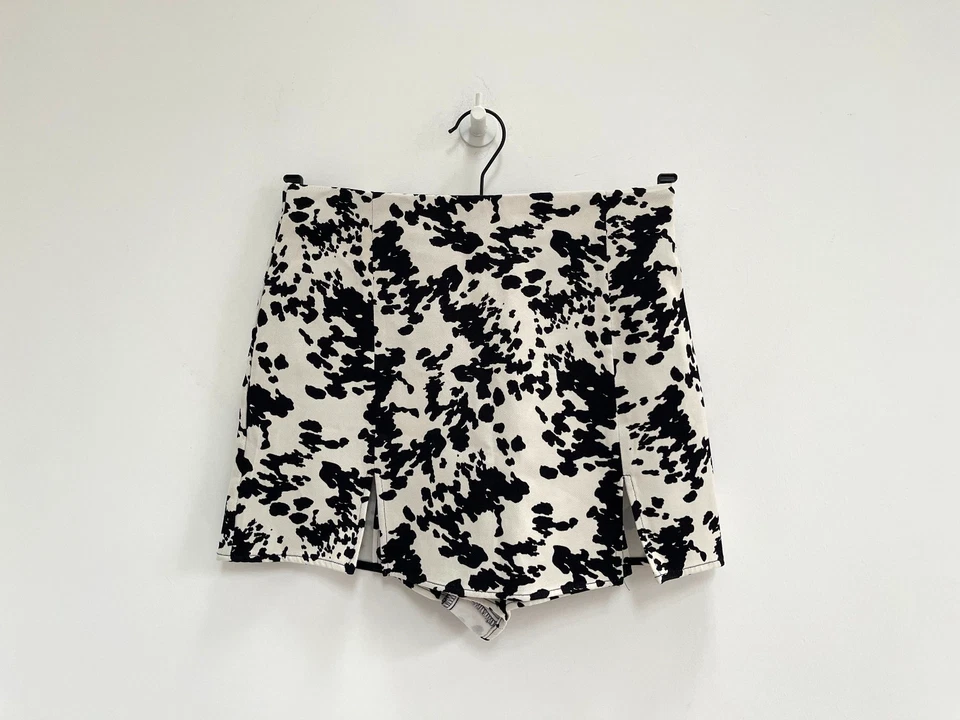 Zara Skort Skirt Shorts Black Cream Smudge Abstract Print S / UK 6 💖 NEW - Image 1 of 4