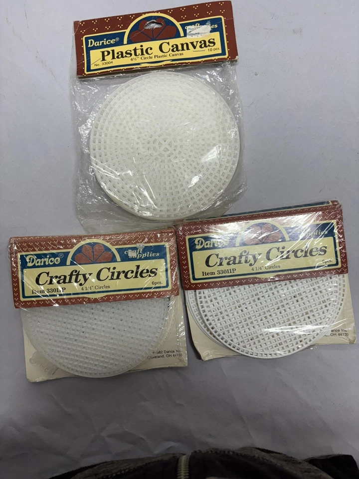 22 uds. Círculos artesanales de lona de plástico Darice 4 1/4 " nuevo en caja Foto 1 de 1