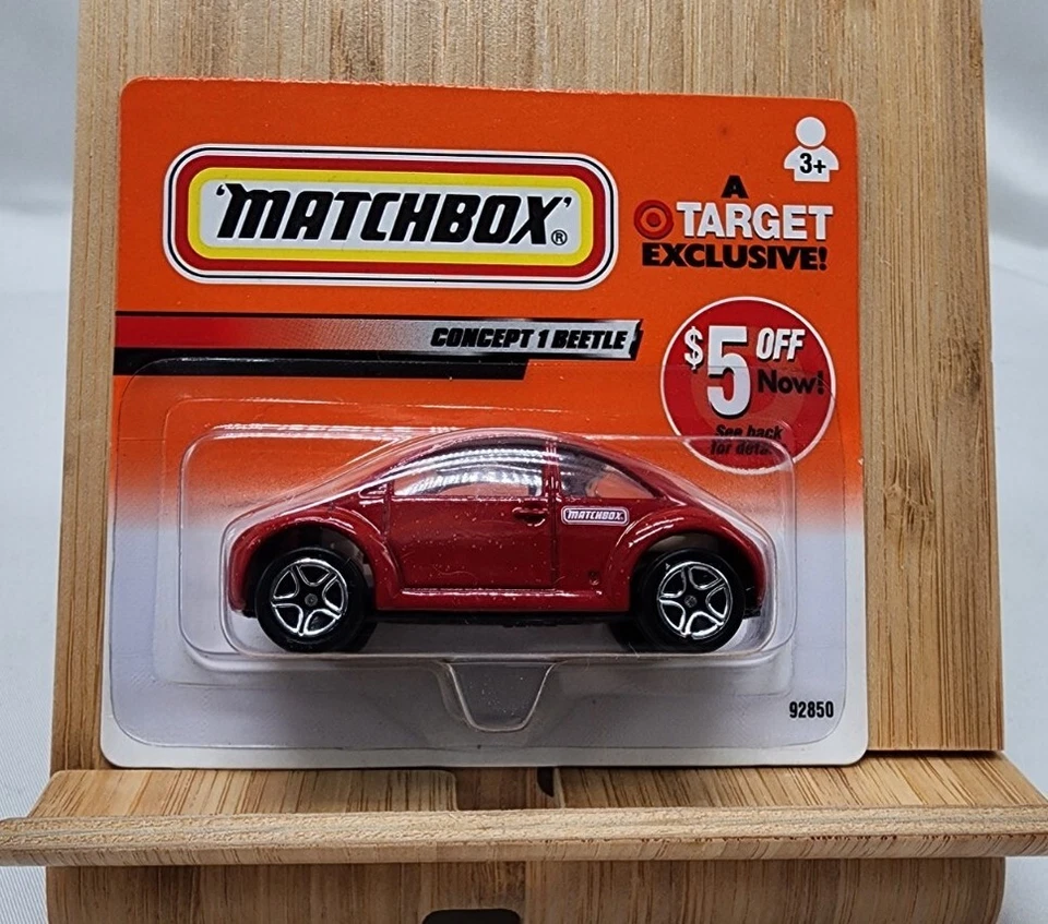 Matchbox 2000 TARGET Red VW Volkswagen Concept Car C9 Mint BubblPak
