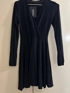 PRETTY LITTLE THING - LADIES BLACK WRAP L/SLEEVE DRESS - SIZE 6 - BNWT - Picture 1 of 3