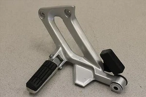 2005 YAMAHA FJR 1300 A LEFT REAR FOOT PEG REST OEM 05 FJR1300 - Picture 1 of 10