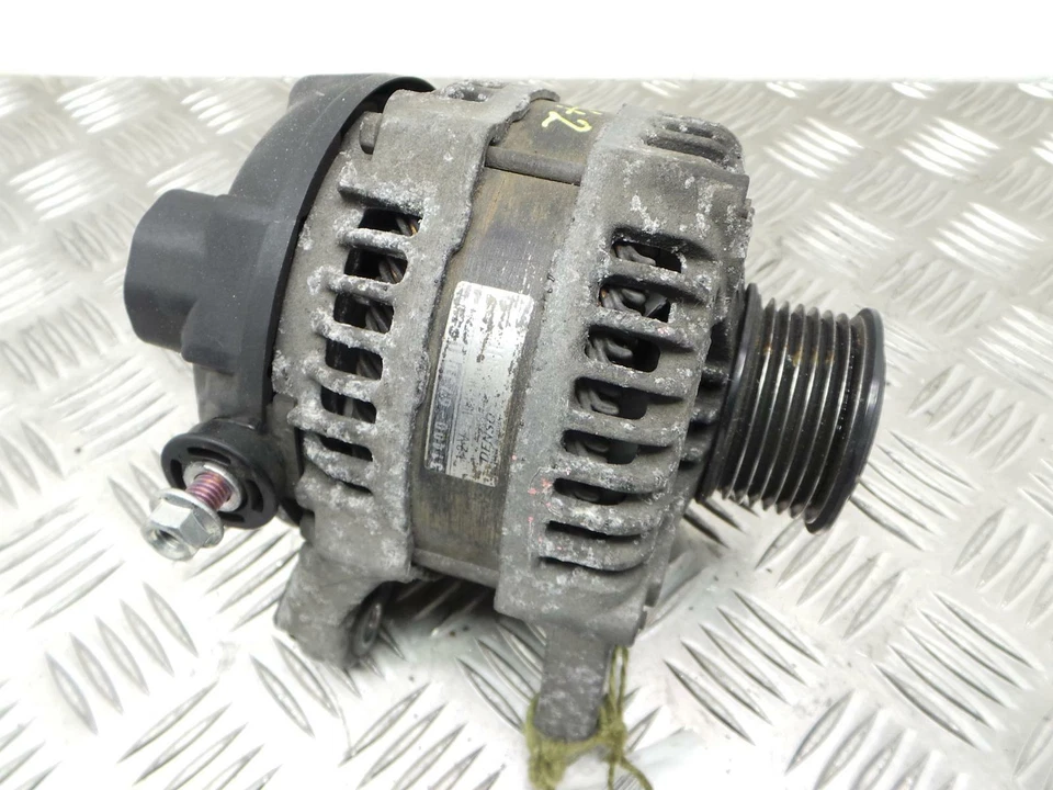Alternador Suzuki Grand Vitara MK3 1.9 DCI 2005 - 2012 Foto 1 de 4