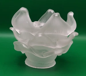 Antique Frosted Glass Light Lamp Shade Double Petal 2.25" Fitter Vintage - Imagen 1 de 10