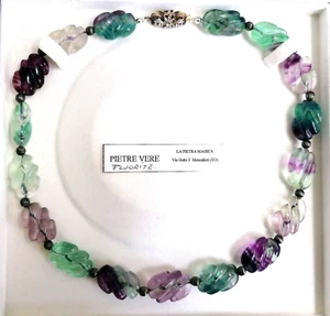 SPETTACOLARE PREZIOSO COLLIER-GIOIELLO IN FLUORITE SCOLPITA, PEZZO UNICO. - Foto 1 di 24