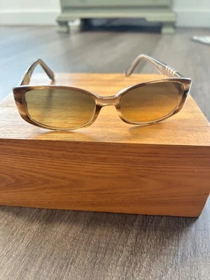 Очки солнцезащитные Persol 2694-S желтовато-коричневые коричневые овальные оправы 51 16 135 - Изображение 1 из 4