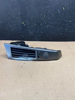 2007-2012 Hyundai Veracruz Right Passenger Dash AC Air Vent Trim Panel R6335 DG - Image 1 of 4