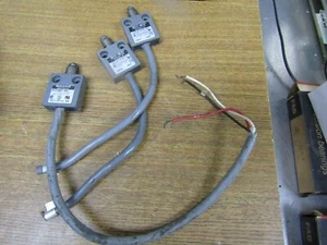 â„3) RODILLO SUPERIOR INTERRUPTOR LĂMITE RITE HITE HONEYWELL 914CE2 2) 18211 1) 914CE2-3KL1 - Imagen 1 de 4