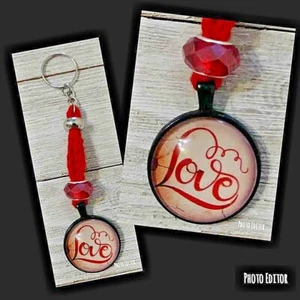 Llavero Love Charm Crochet Hecho a Mano en EE. UU.  - Imagen 1 de 1