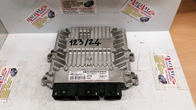 @  Centralina ECU Motore Siemens Ford C-MAX TDI 2000 (5WS40552C-T) - Immagine 1 di 3
