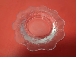 Lalique France Honfluers Geranium Leaf Art Glass Dish (6") - Picture 1 of 9