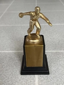 DE COLECCIÓN 1950 7" BAQUELITA OSCURA TROFEO DE BOLOS SIN GRABAR DIFÍCIL DE ENCONTRAR RARO - Imagen 1 de 1