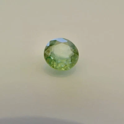 Grüner "Paraiba" Turmalin - Elbait - 0,90 ct - "SI" - Afghanistan - Bild 1 von 4