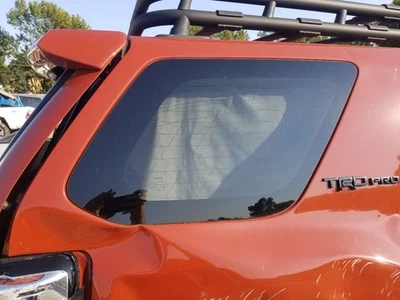 24 2024 TOYOTA 4 CORREDORES CUARTO CRISTAL PASAJERO DERECHO Foto 1 de 4