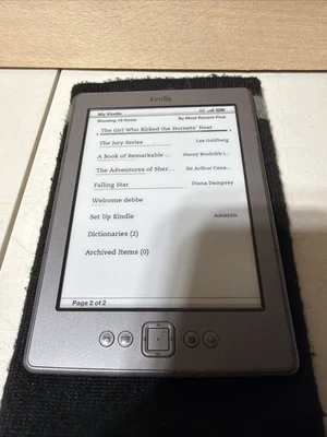 Amazon Kindle Model D01100 4th Generation 2GB Wi-Fi 6 Inch e-Reader - Tested - Image 1 of 4