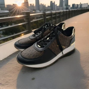 Michael Kors Monogram Sneakers Women's Size US 7.5. SG22C - Picture 1 of 9