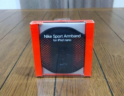 NEW Nike Sport Armband for Apple iPod Nano 1-5 GEN Black & Red MSRP $29.00 - Image 1 of 4