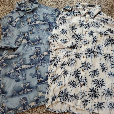 Lote de 2 camisas hawaianas Campia para hombre medianas abotonadas rayón palmeras, azul y blanco Foto 1 de 4