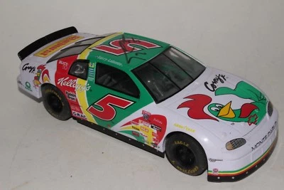 Chevrolet Monte Carlo 1998 autografiado por Terry Labonte, Kellog's Nascar Foto 1 de 4