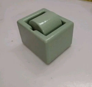 Vintage Sengbusch Ideal Junior Moistener 2" Jadeite Green Porcelain Wet Roller  - Picture 1 of 9