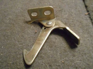 NOS 1977 1978 1979 1980 1981 1982 FORD COURIER HOOD LATCH CATCH D77Z-16892-A NEW - Picture 1 of 4