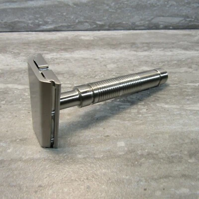 Yaqi Tile Stainless Steel DE Safety Razor