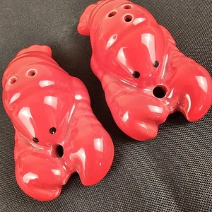Red Lobster Salt & Pepper Shaker Set Maine Famous Lobster - Picture 1 of 13