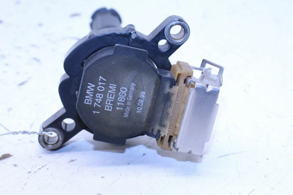 Bobina de ignição BMW 323i 325i 328i 330i 525i 528i 540i 740i X5 Z3 M3 M5 usada pelo fabricante de equipamento original - Imagem 1 de 4