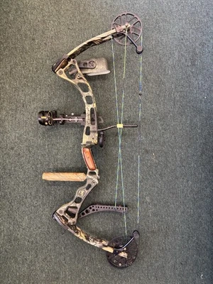 Arco compuesto Browning Illusion extremidades de 70 lb 27-29’DL Foto 1 de 4