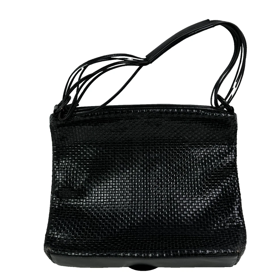 Bolso de hombro Laura Ashley tejido negro con ribete de cuero y cierre de cremallera Foto 1 de 4