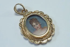18K Yellow Gold Hand Painted Woman Pendant - Picture 1 of 3