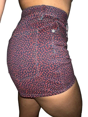 Juicy Couture NEW Women Sz 27 Button Fly Blue Red Ditsy Print Denim Logo Shorts - Imagem 1 de 4