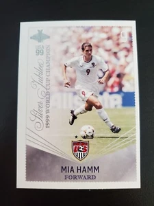 Tarjeta #15 de campeones de la Copa Mundial de 1999 Parkside Silver Jubilee Soccer 2024 - Mia Hamm - Imagen 1 de 2