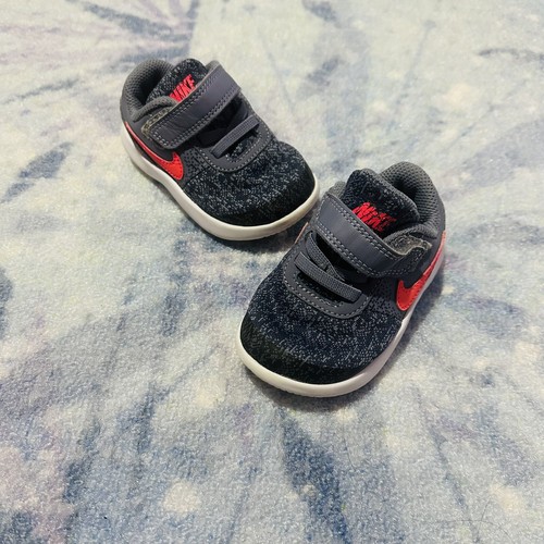 Scarpe da ginnastica Nike Hot Pink Swoosh slip on bambino taglia 5