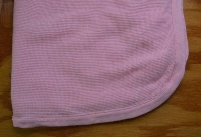 Manta térmica para bebé rosa liso tejido gofre seguridad Lovey elección de los padres Foto 1 de 4