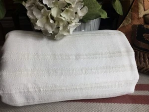 NEW Vera Wang 100% Cotton Blanket White Open Stripe King - Picture 1 of 12