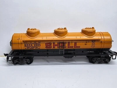 Athearn HO Scale 40' 3 Dome Tank Car SHELL GAS S.C.C.X. #2005 Model train Car - Image 1 of 4