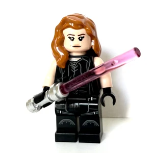 LEGO Star Wars - Mara Jade Minifigure Pink Lightsaber (100% Genuine LEGO Bricks) - Picture 1 of 1