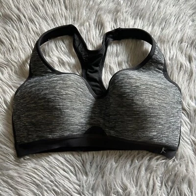 Sutiã esportivo feminino Danskin Now levemente forrado sem fio tamanho 38D cinza racerback - Imagem 1 de 4