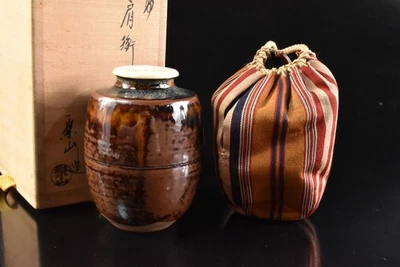 U8306: XF Japanese Takatori-ware TEA CADDY Chaire Container, automático com caixa assinada - Imagem 1 de 4