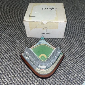 Wrigley Field Chicago Cubs Danbury Mint New In Box - Picture 1 of 4