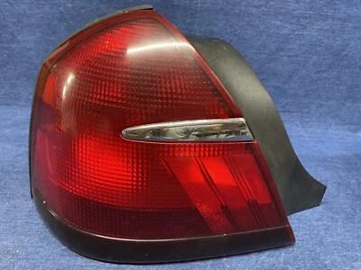 Mercury Grand Marquis 1998 1999 2000 2001 2002 izquierda Tai luz 3 bombillas Foto 1 de 4