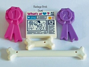 Lego weiß 2x2 Fliese Zeitung Hund Show Bänder Knochen - Bild 1 von 3